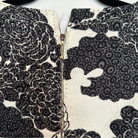 Peter Som Career Dress / Cocktail Dress in black and white print w/ beaded belt - Picture 12 of 15